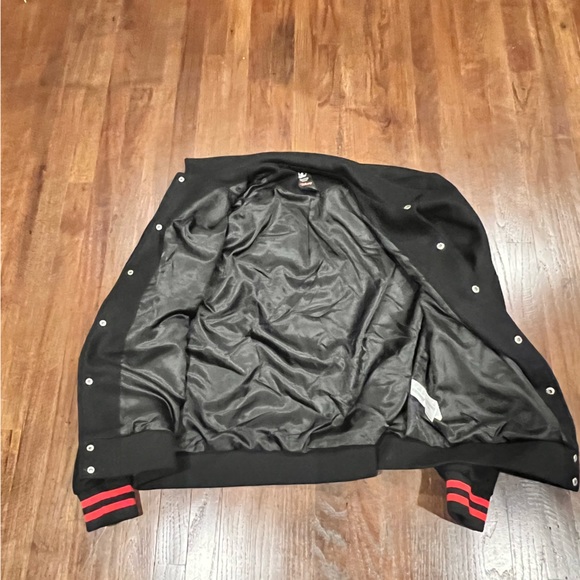 Disney x Forever 21 Mickey Mouse Bomber Jacket Mens - Picture 10 of 13